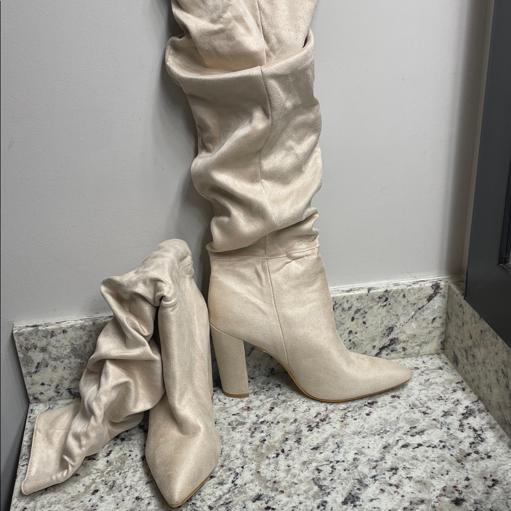 Elegant Cream Slouchy Boots